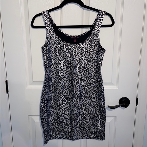 Leopard print dress - Picture 1 of 4